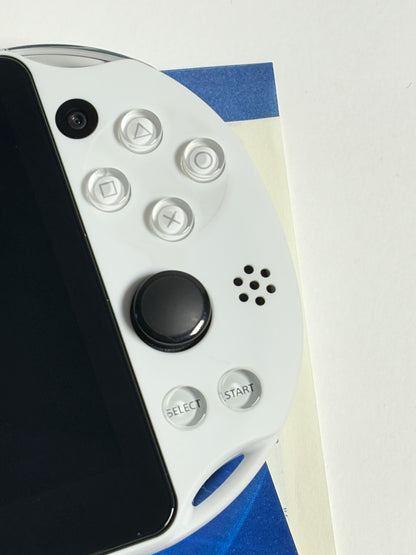 Ps Vita 2000 - Glacier White w Original box