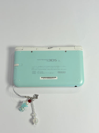 Nintendo 3DS LL - Mint and White