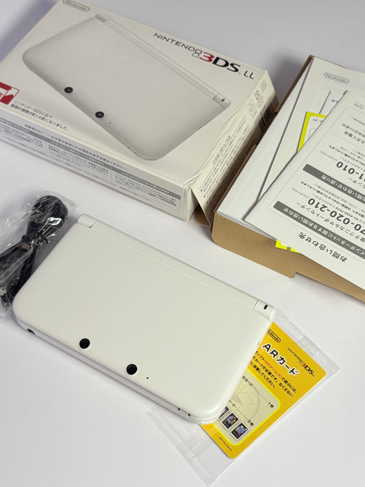 Nintendo 3DS LL - White