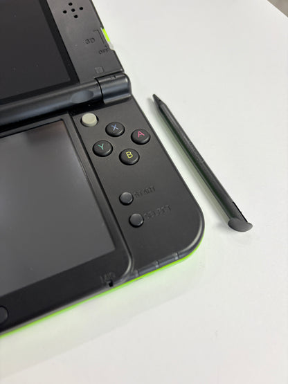 NEW Nintendo 3DS XL - Lime Green