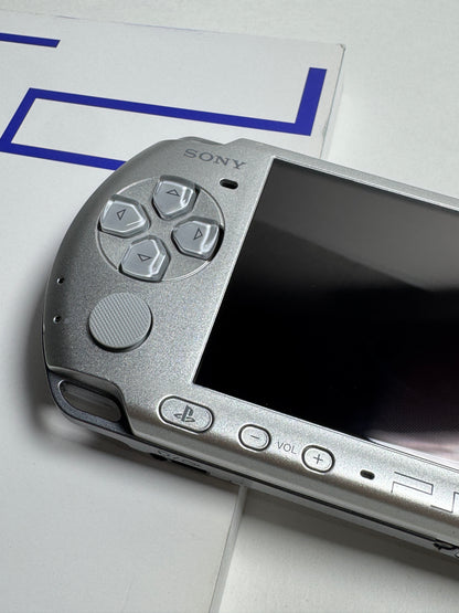 PSP 3000 - Silver