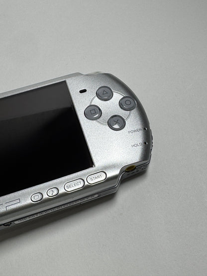 PSP 3000 - Silver