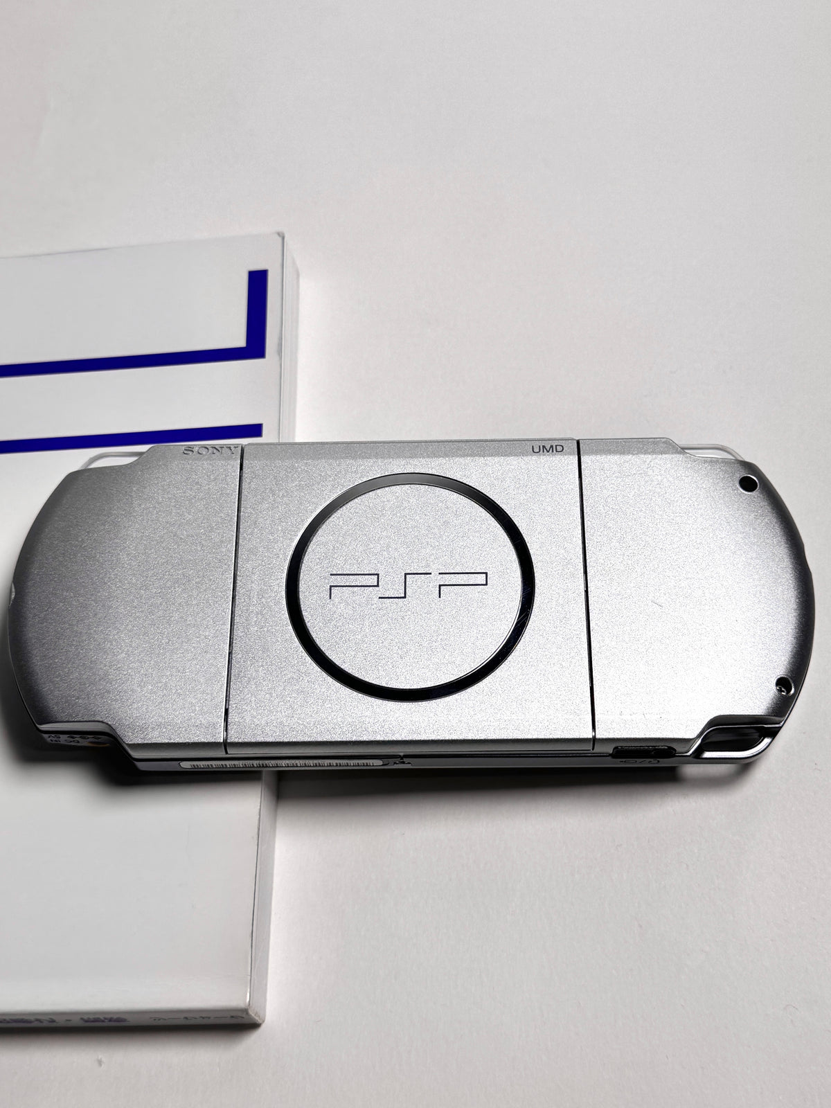 PSP 3000 - Silver - IPS