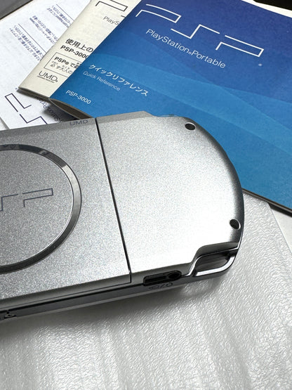 PSP 3000 - Silver - IPS
