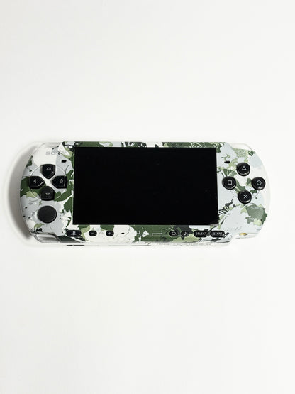 PSP 3000 - Metal Gear Solid Peace Walker - IPS - Custom-made shell