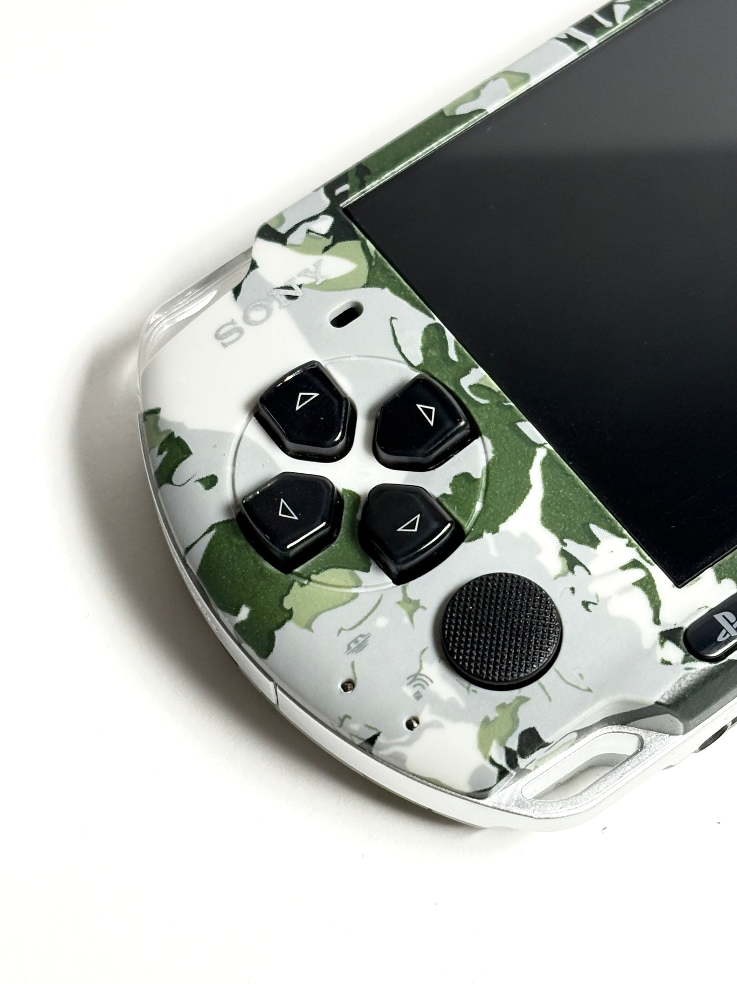 PSP 3000 - Metal Gear Solid Peace Walker - IPS - Custom-made shell