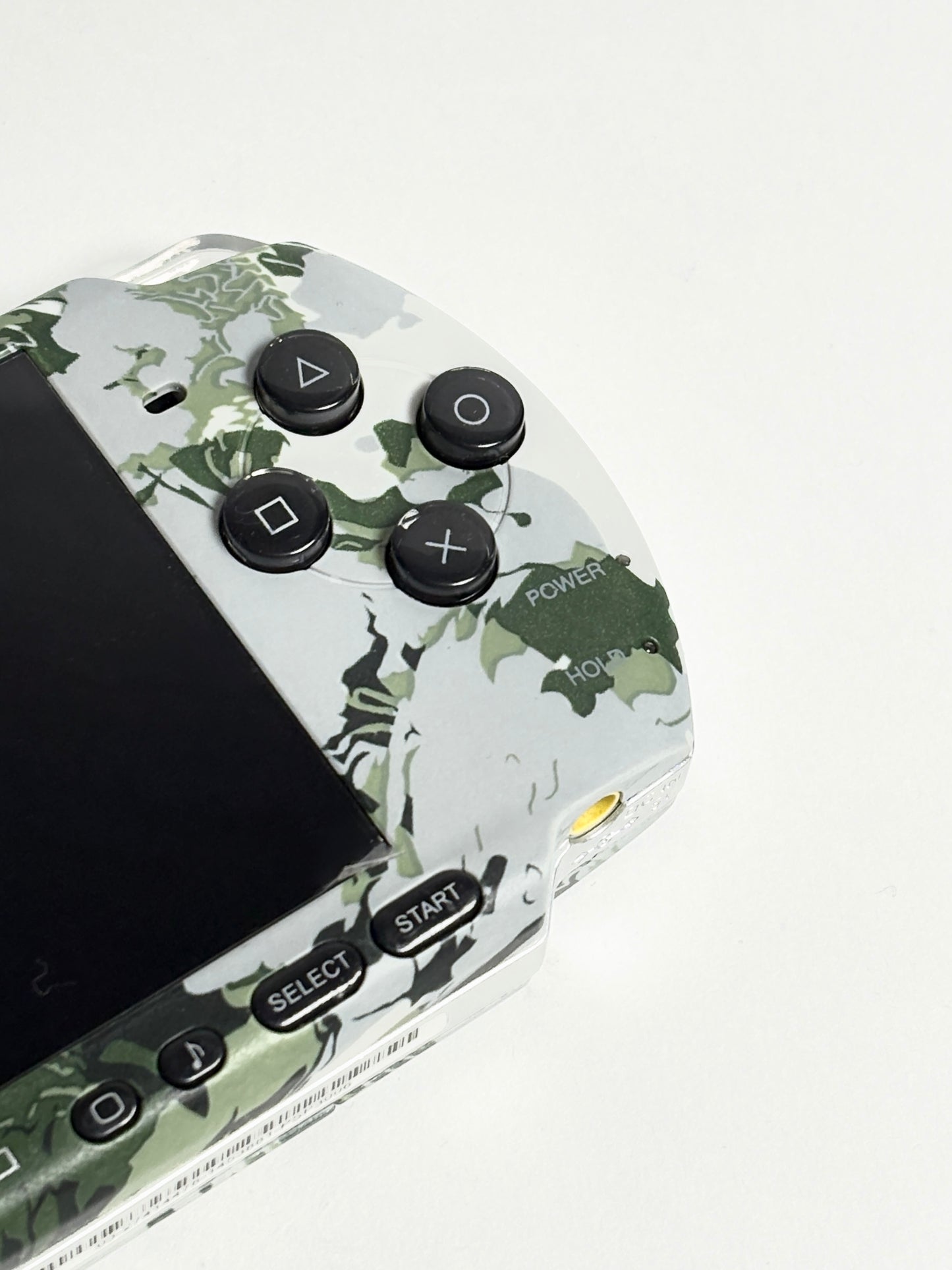PSP 3000 - Metal Gear Solid Peace Walker - IPS - Custom-made shell