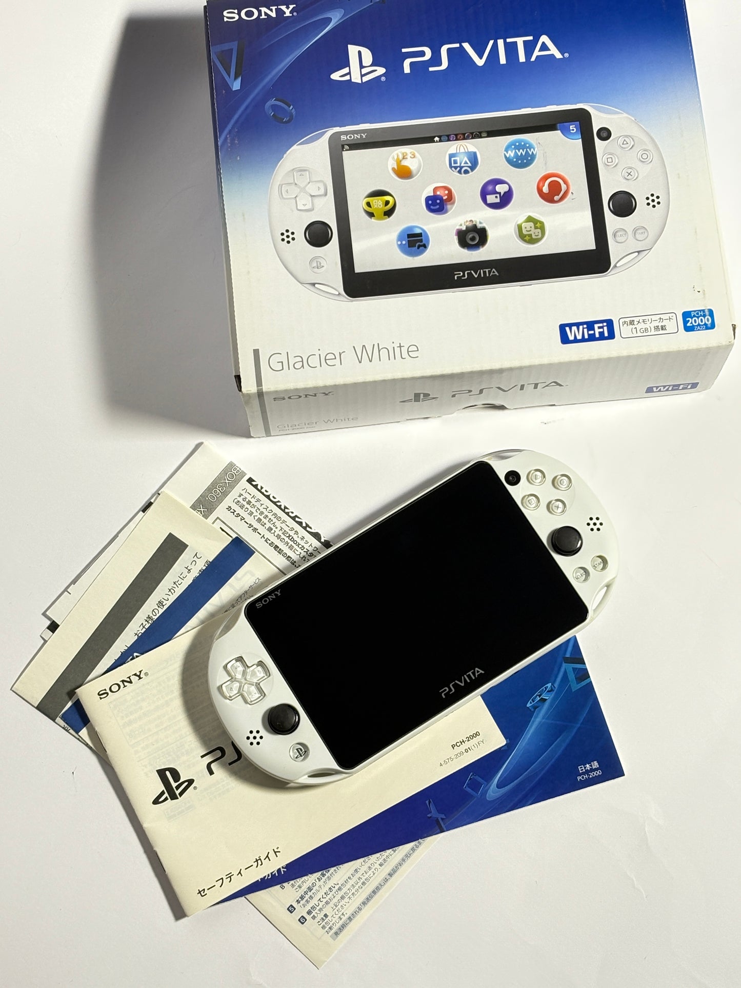 Ps Vita 2000 - Glacier White w Original box