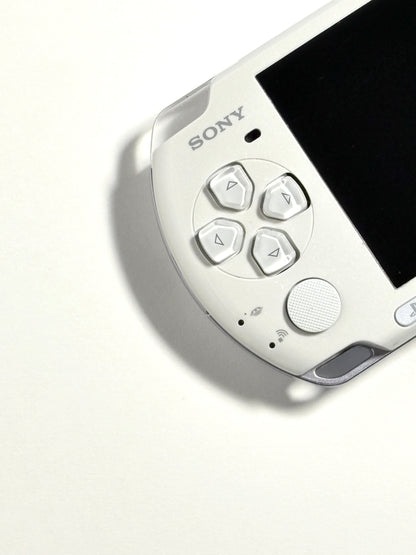PSP 3000 - Pearl White