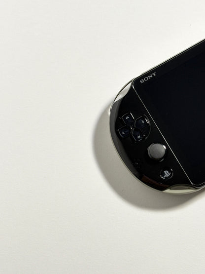 Ps Vita 2000 - Khaki and Black