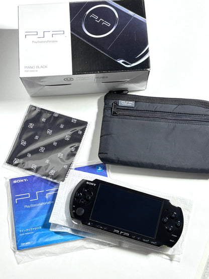 PSP 3000 - Piano Black - Value Pack