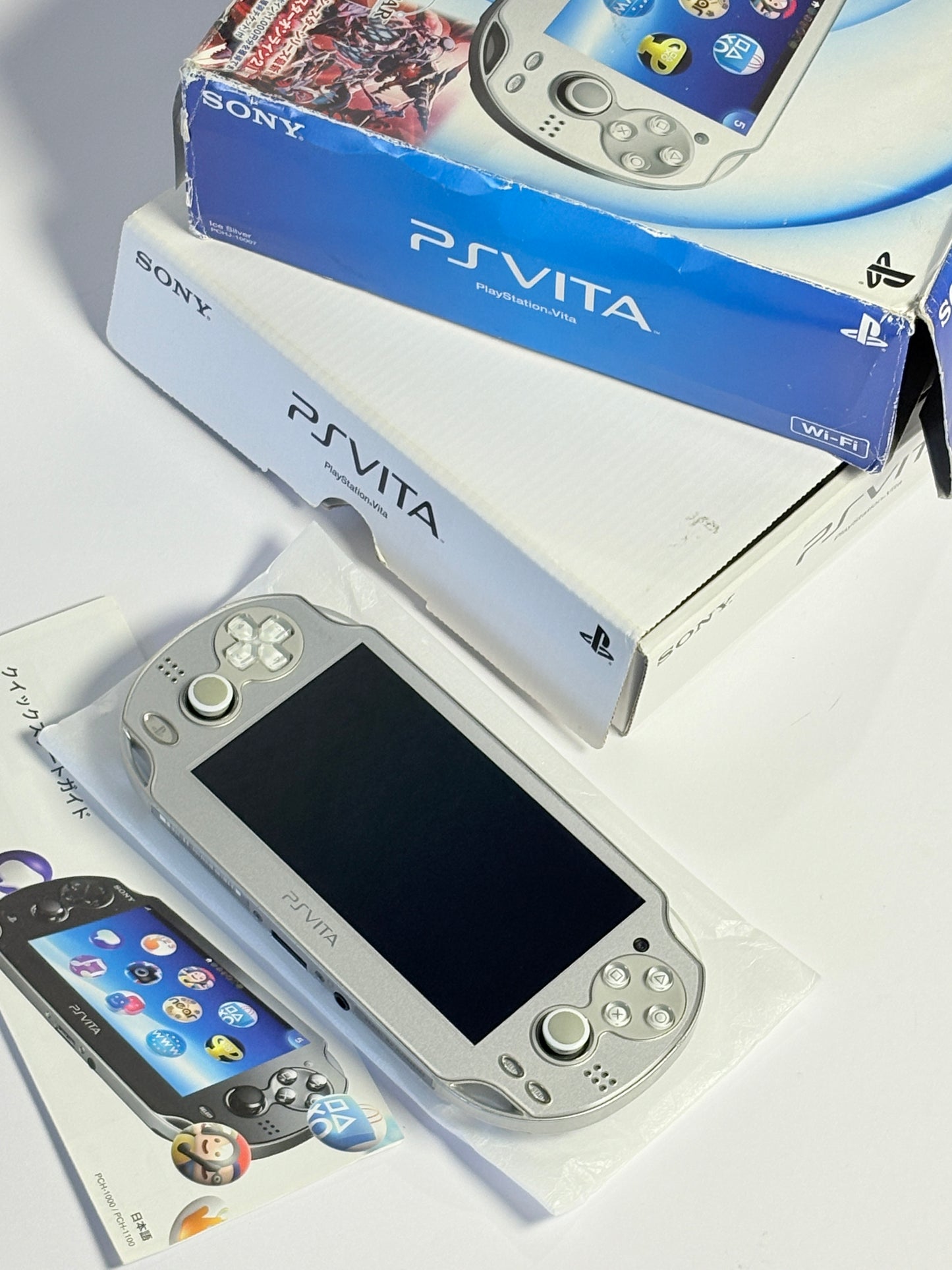 Ps Vita 1000 - Ice Silver Fantasy Star Limited Edition