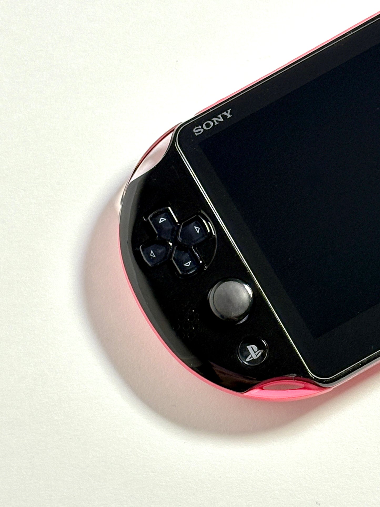 Ps Vita 2000 - Pink and Black