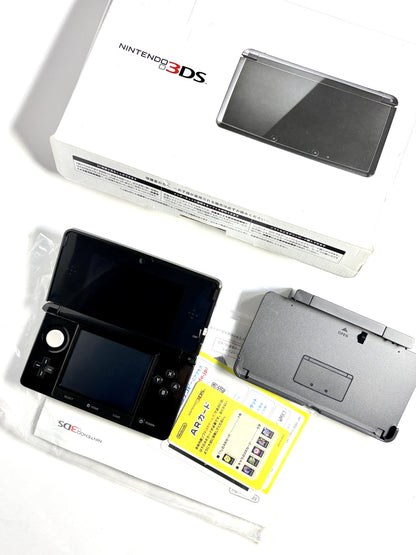 Nintendo 3DS - Black w original box and accessories