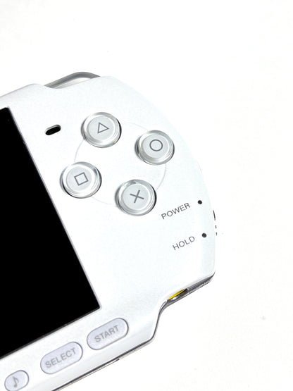 PSP 3000 - Crystal White - IPS