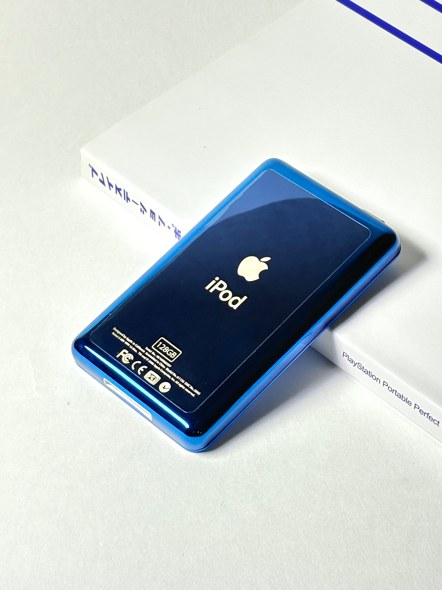 Ipod Classic 6th gen - Metallic Blue x Black