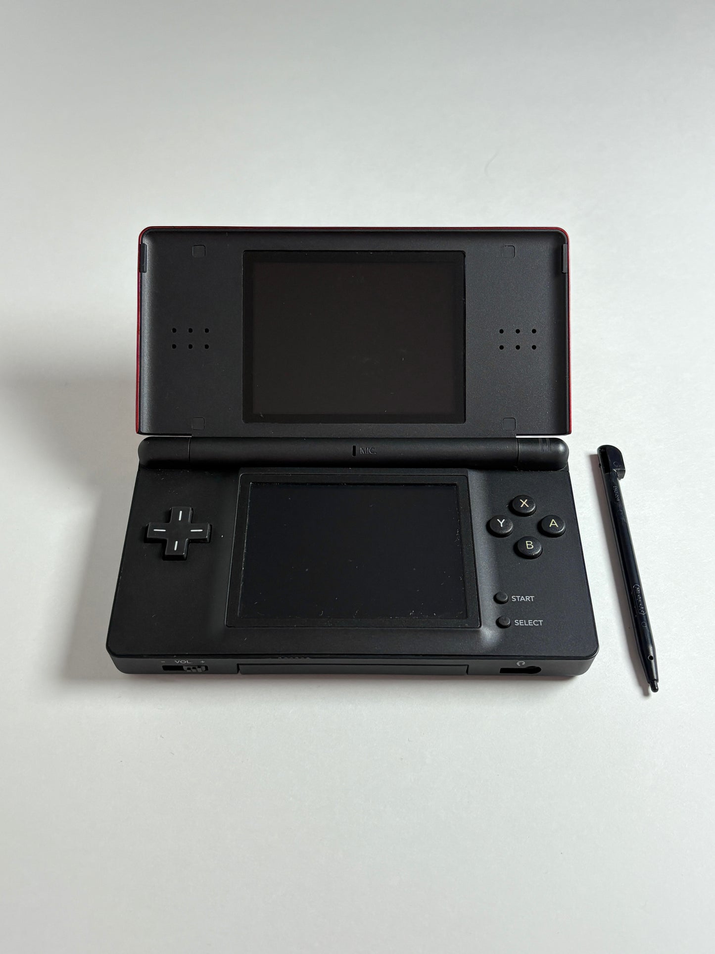 Nintendo DS Lite - Crimson Red