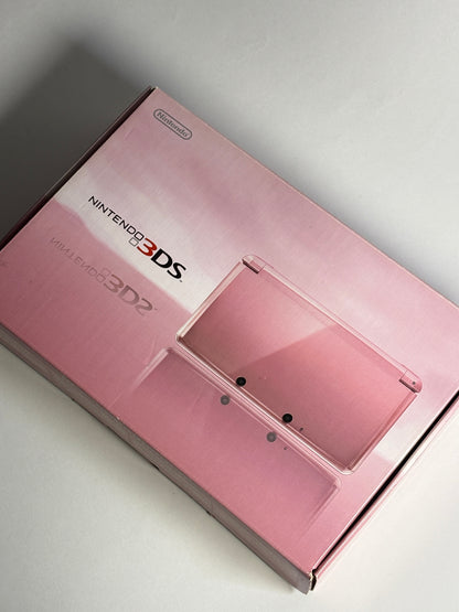 Nintendo 3DS - Pink w original box and accessories