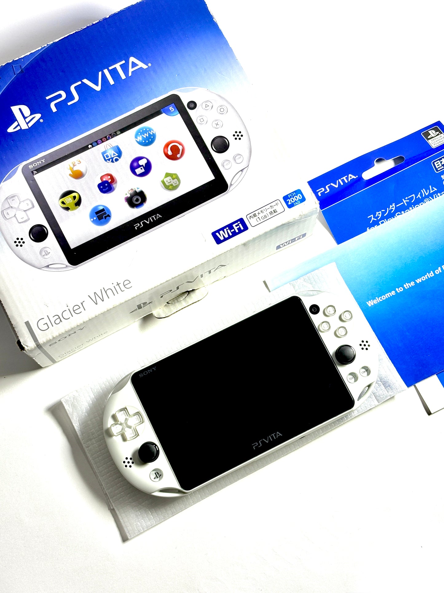 Ps Vita 2000 - Glacier White w Original box and acessories