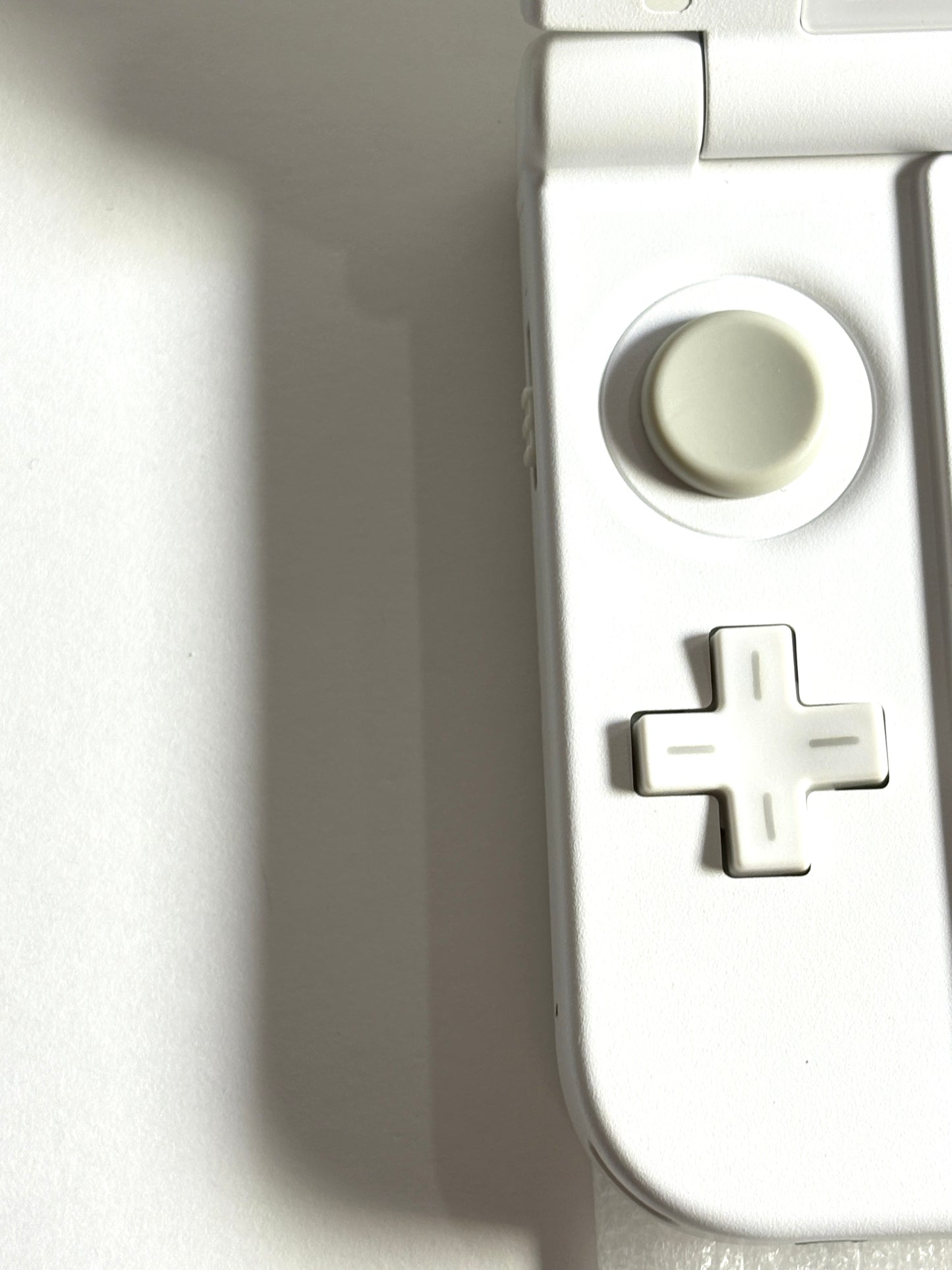 Nintendo 3DS LL - White w original box and acessories