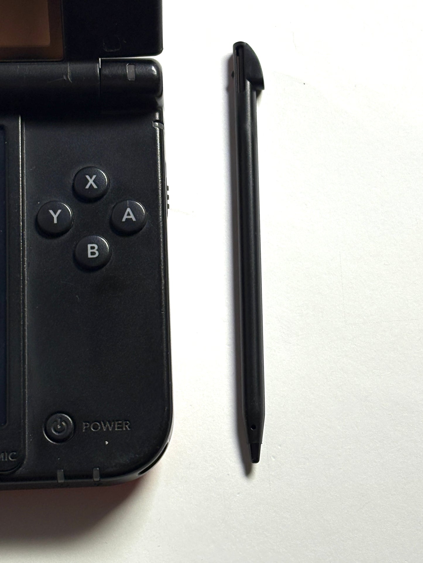 Nintendo 3DS LL - Red