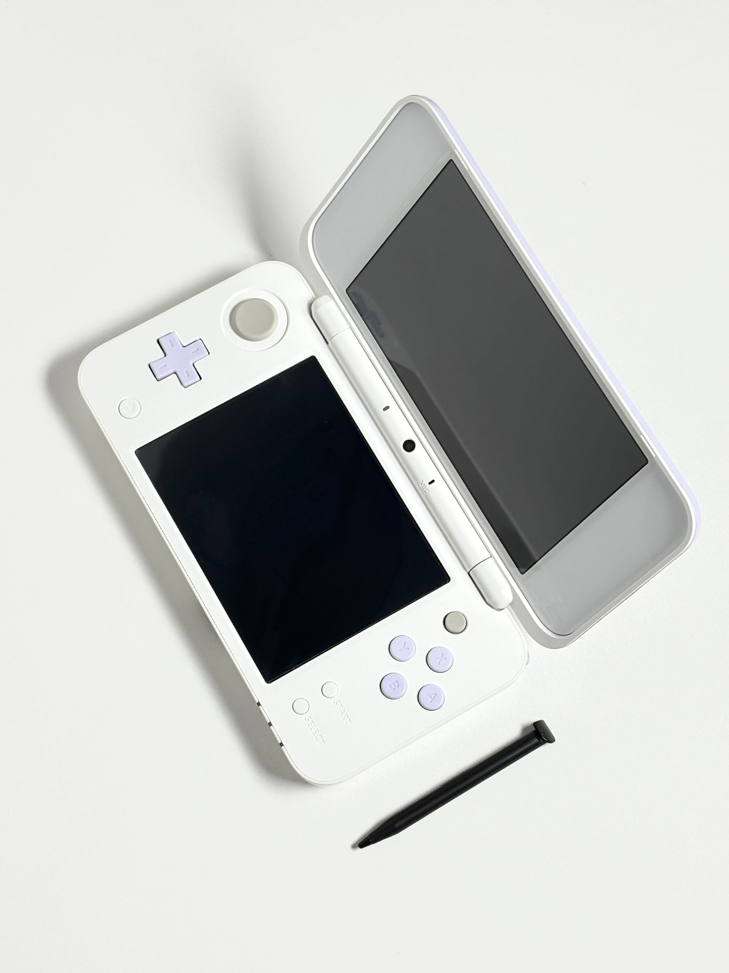 NEW 2DS LL - White x Liliac