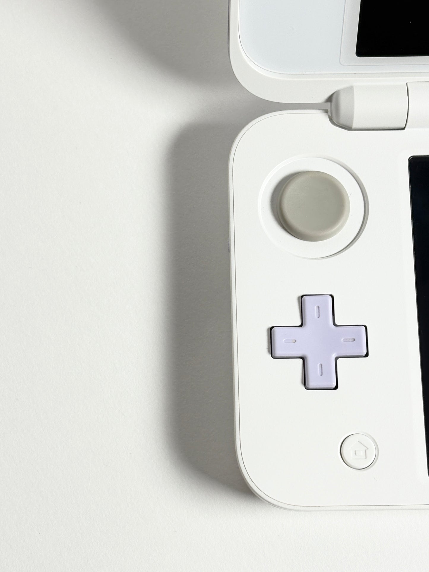 NEW 2DS LL - White x Liliac