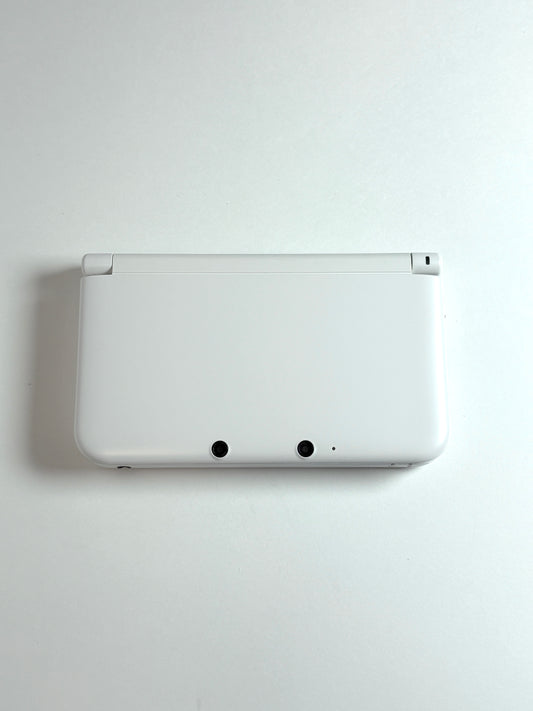 Nintendo 3DS XL - White