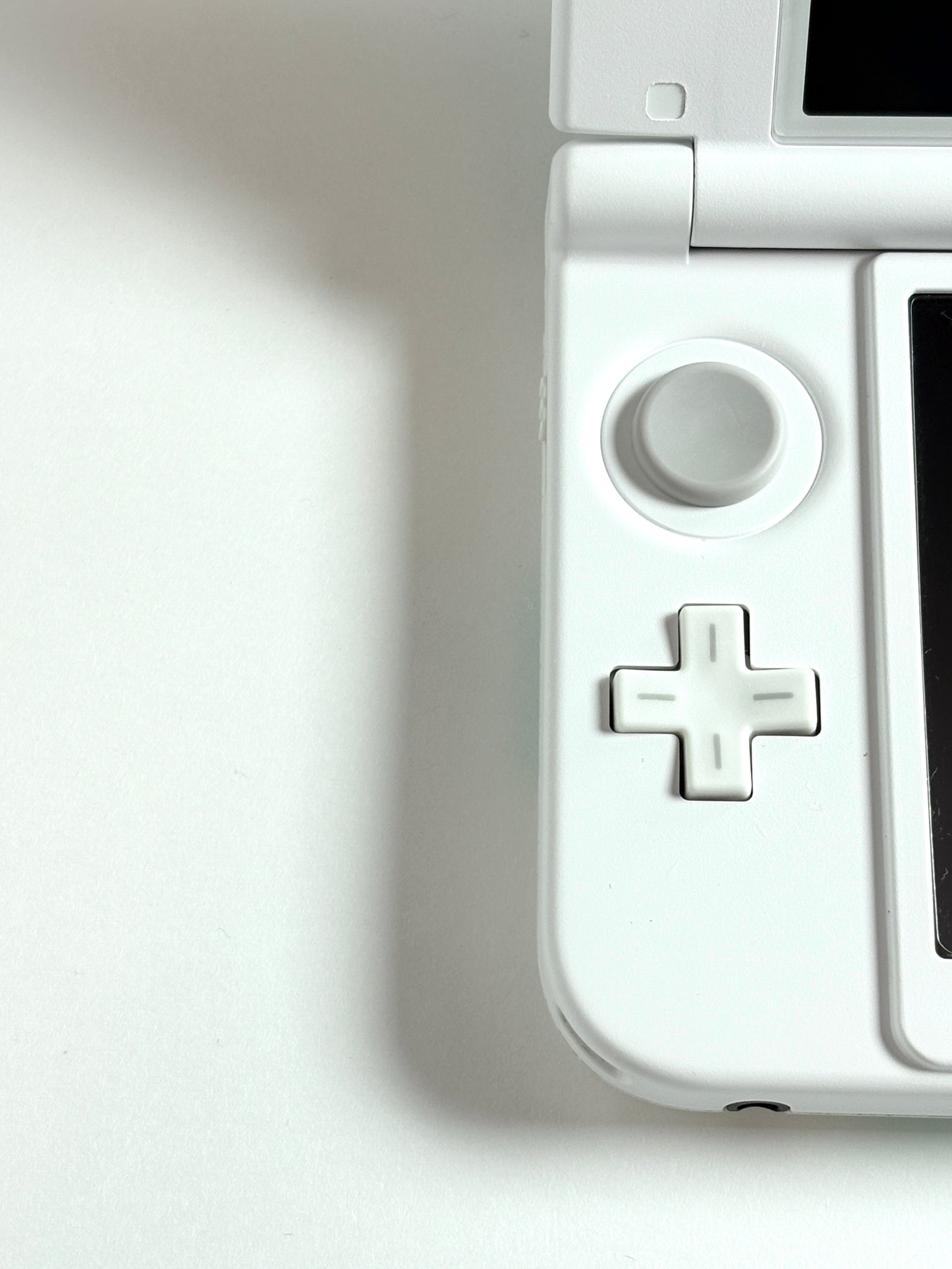 Nintendo 3DS LL - Tomodachi Collection limited edition