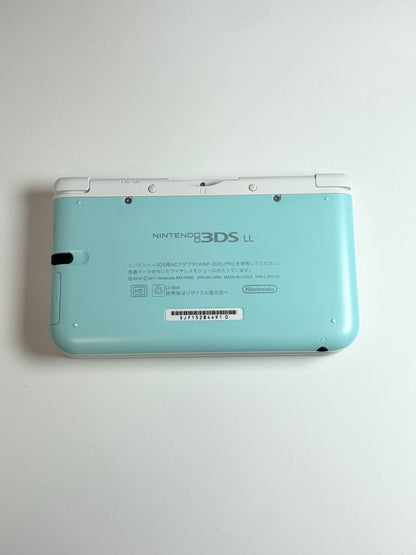 Nintendo 3DS LL - Mint and White