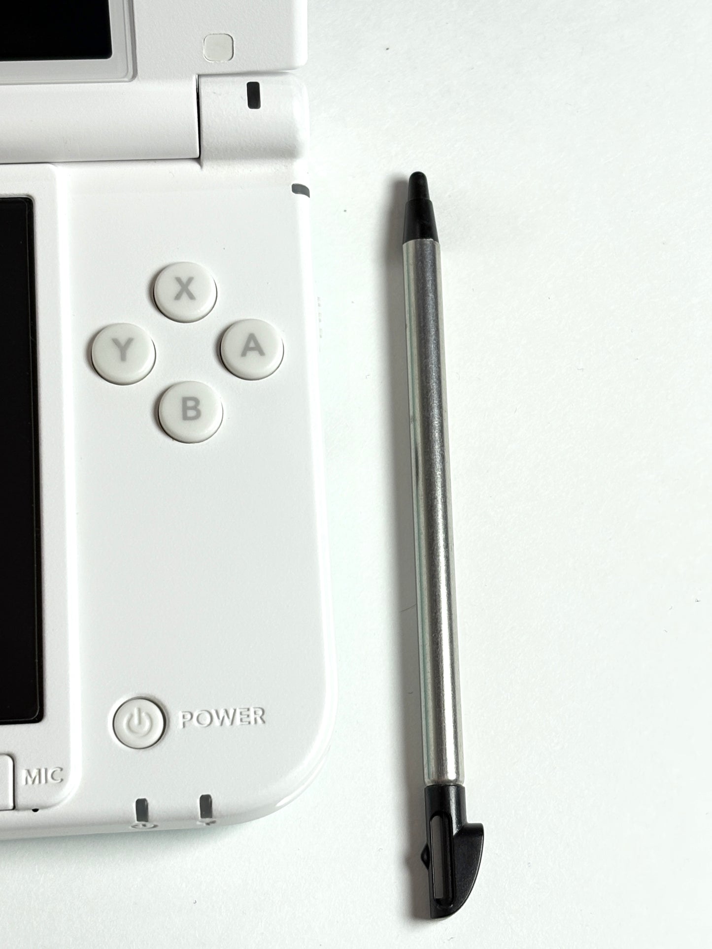 Nintendo 3DS LL - Mint and White