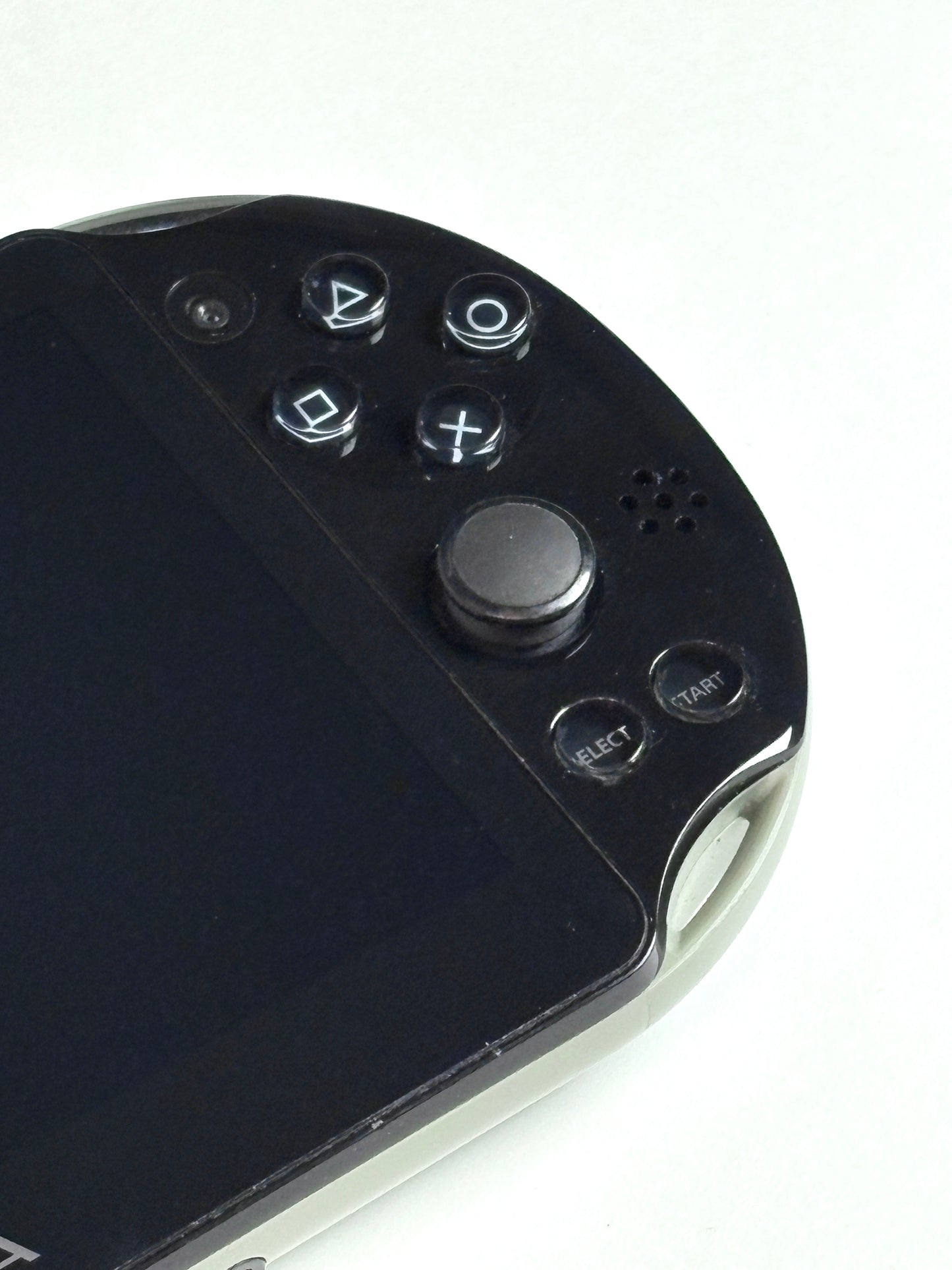 Ps Vita 2000 - Khaki and Black