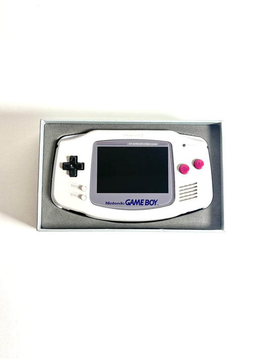 Game Boy Advance – Retro color combo