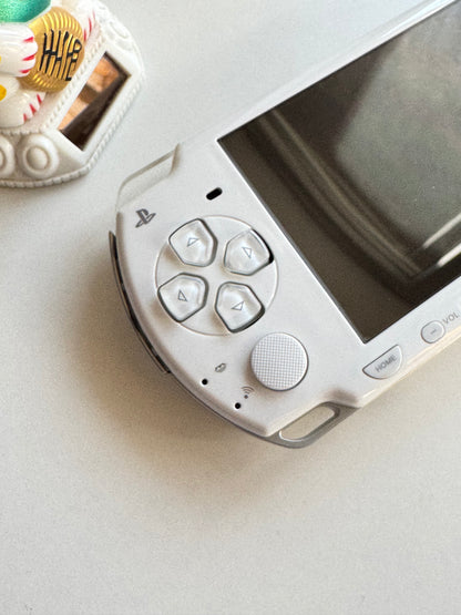 PSP 2000 - White