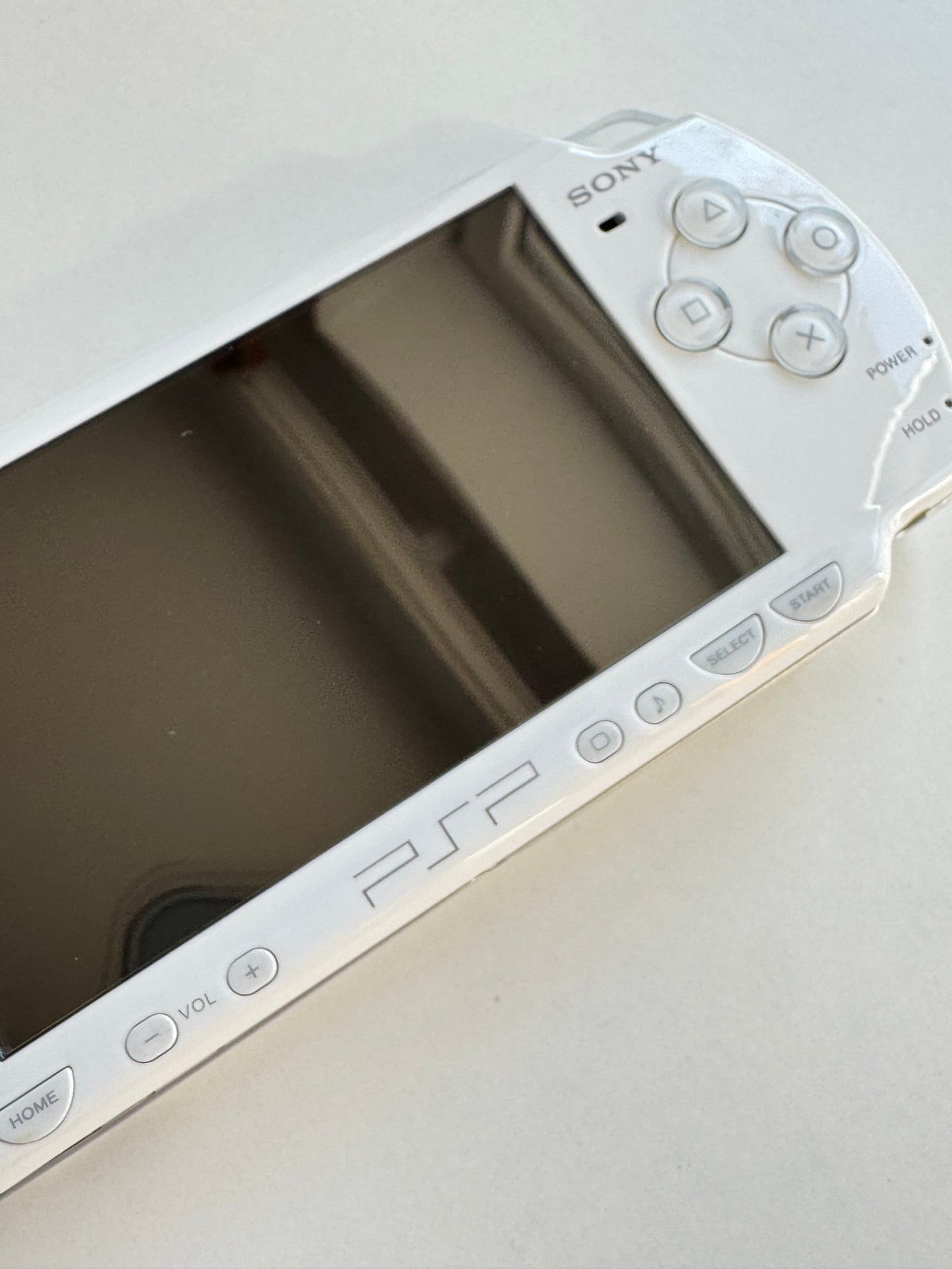 PSP 2000 - White