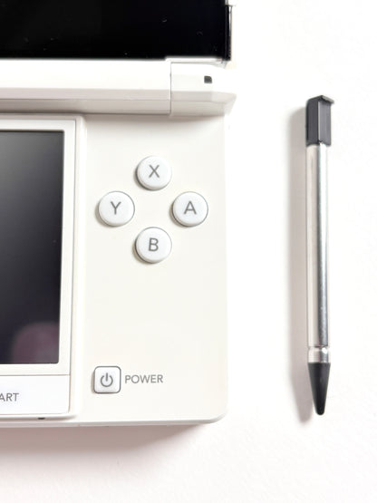 Nintendo 3DS - White