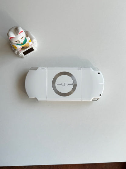 PSP 2000 - White