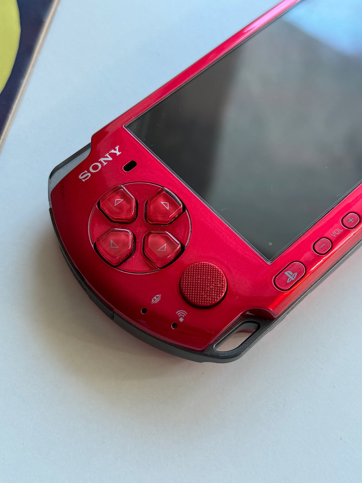 PSP 3000 - Radiant Red