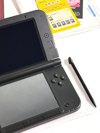 Nintendo 3DS LL - Red w original box and acessories