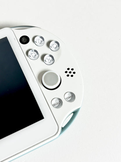 Ps Vita 2000 - Light Blue