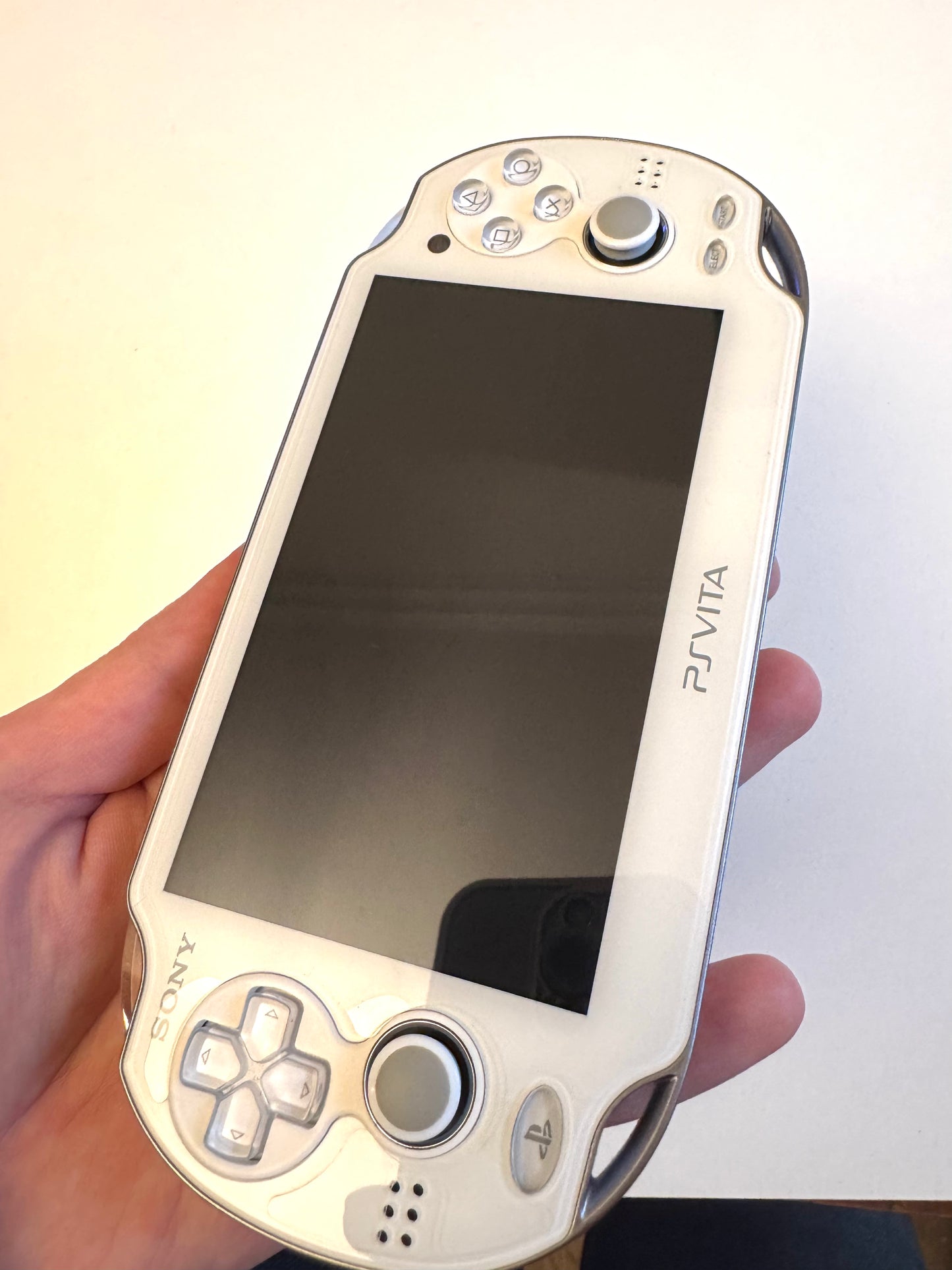 PS Vita 1000 - White