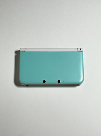 Nintendo 3DS LL - Mint and White