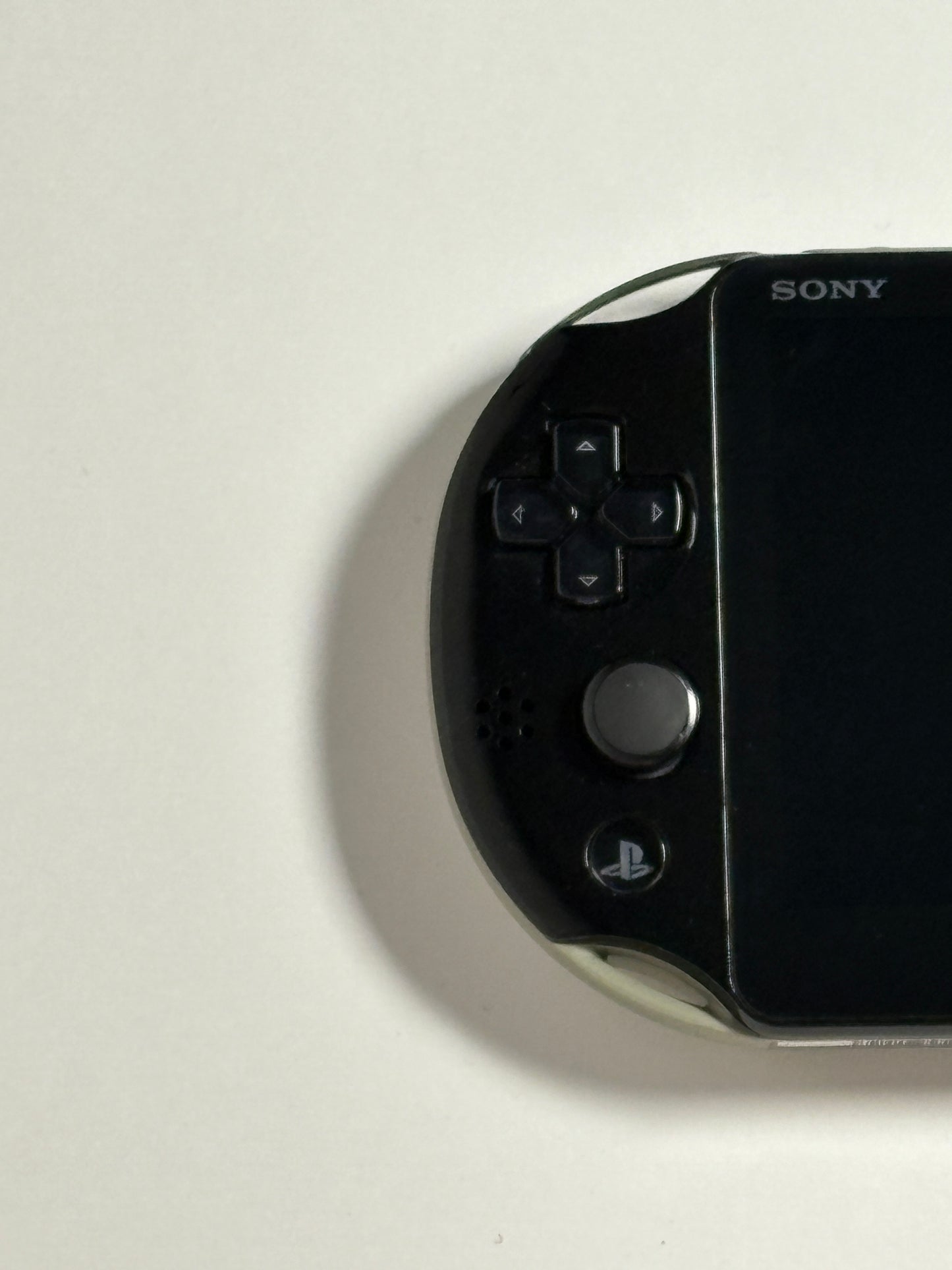 Ps Vita 2000 - Khaki and Black
