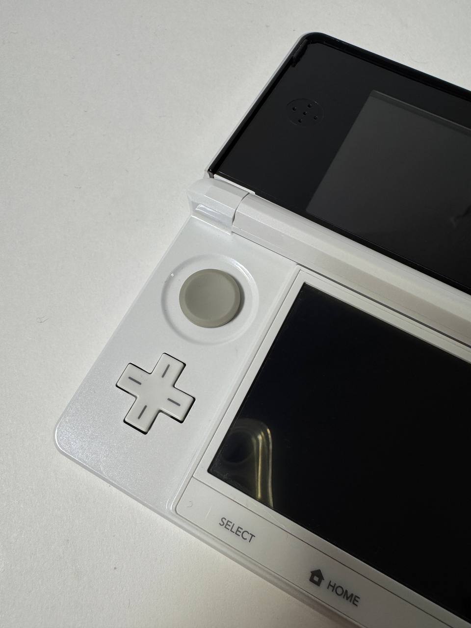 Nintendo 3DS - White